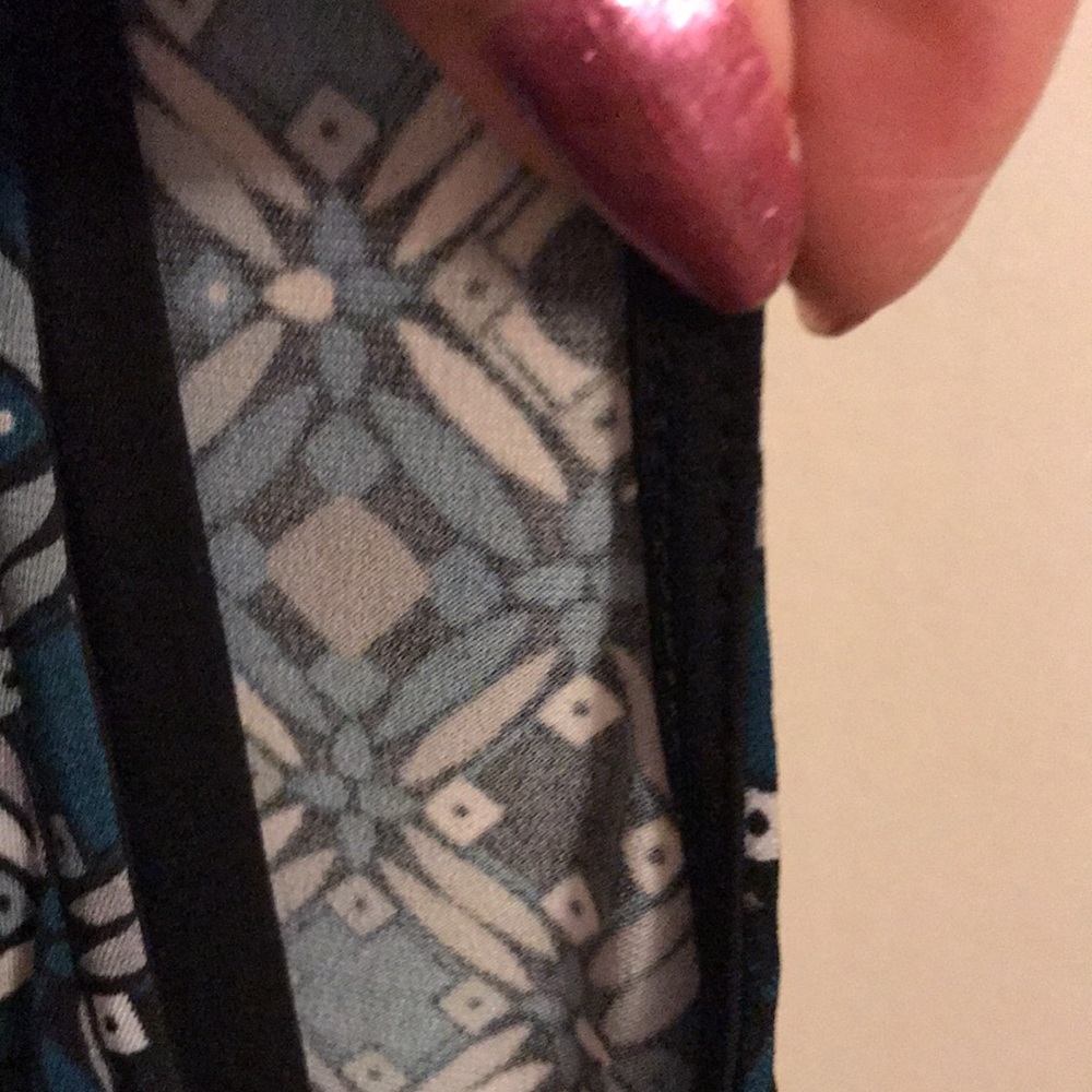 62) CJ Banks dressy tank/ sleeveless blouse - Picture 8 of 8
